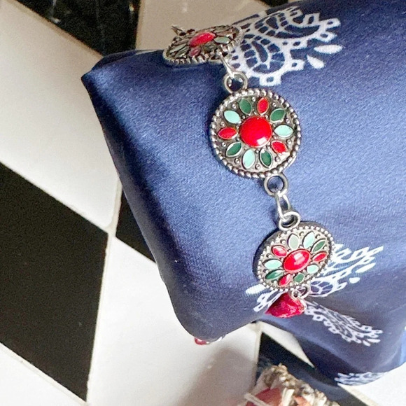 Bali silver coral jade and turquoise mandala red cord adjustable bracelet - Picture 1 of 4